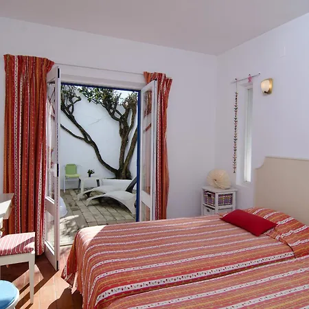 Holiday home Lgs62 V3 Casa E Jardim A 100mts Da
