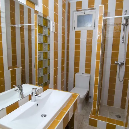 Lgs62 V3 Casa E Jardim A 100mts Da *