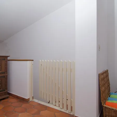 Prázdninový dům Lgs62 V3 Casa E Jardim A 100mts Da Luz
